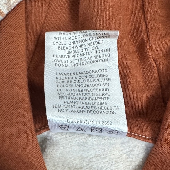 Boxlunch Lion King Patterned Hoodie with Simba Embroidery size 5t - Picture 6 of 8